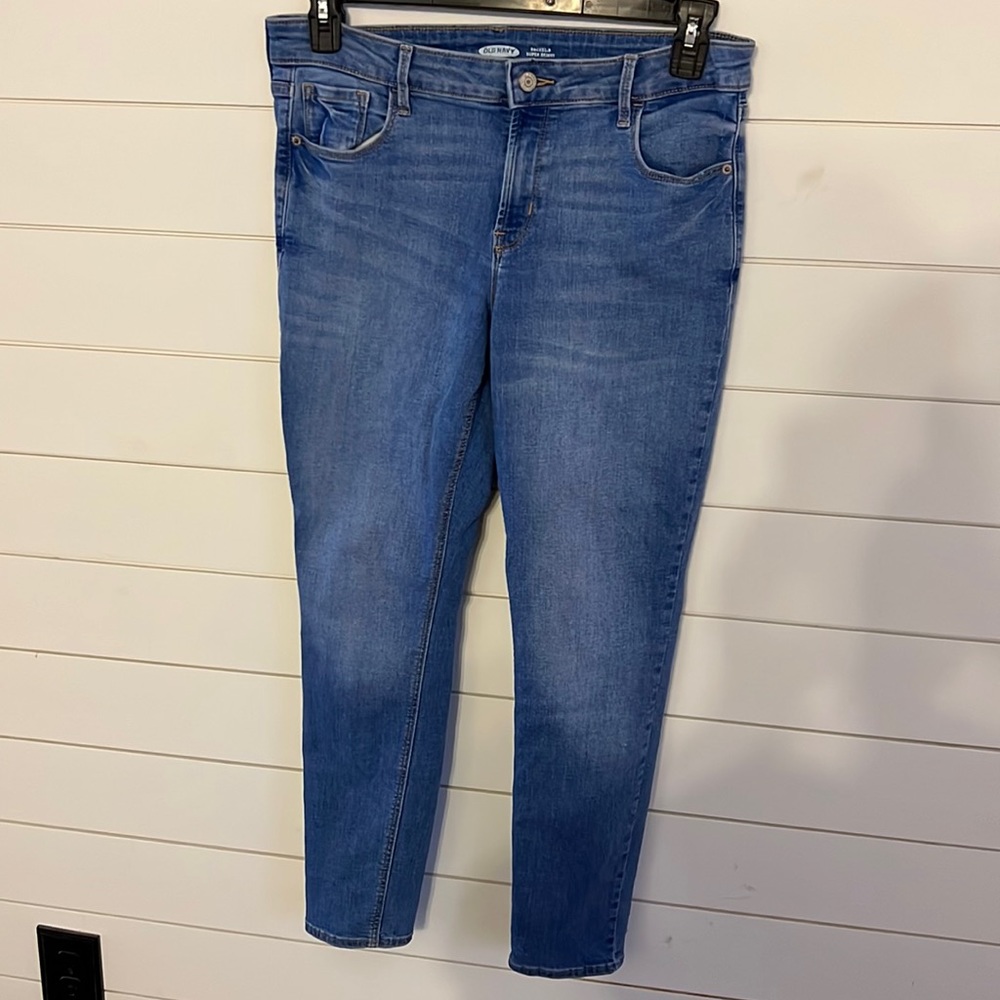 Used, good condition. FREE SHIPPING!
